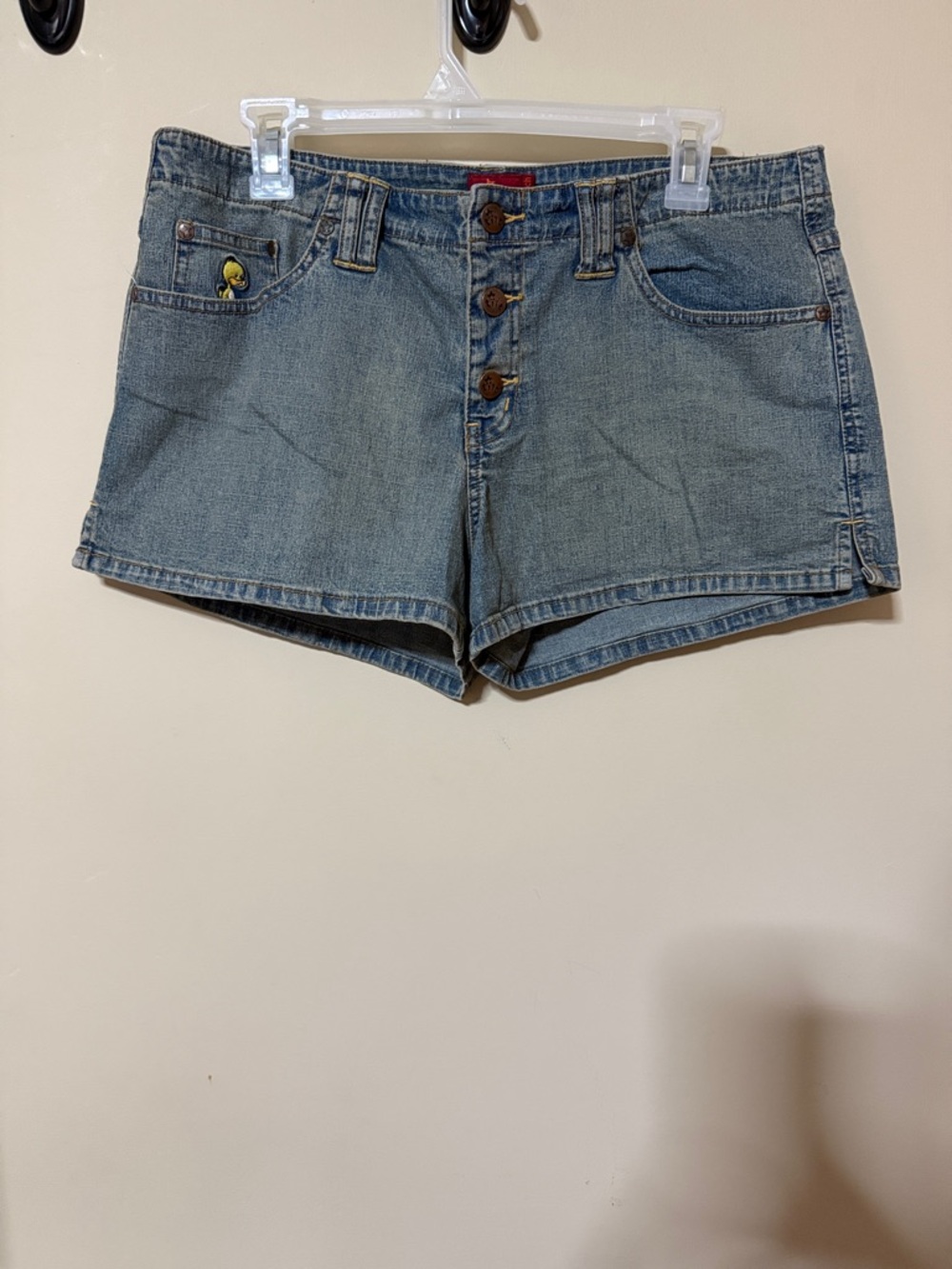 Full Tilt Women’s Light Blue Denim Button-Front Jean Shorts with Ducky Details